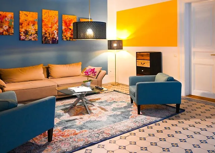 Spacious For 4 Near Ringstrasse & Metro U2
